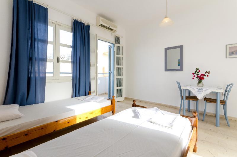 Aris Apartments Malia  Ngoại thất bức ảnh