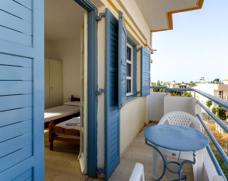 Aris Apartments Malia  Ngoại thất bức ảnh