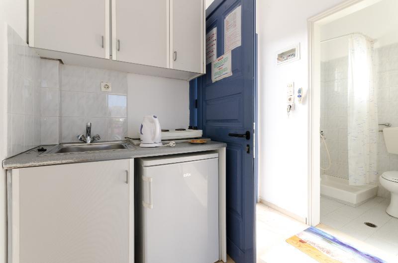 Aris Apartments Malia  Ngoại thất bức ảnh