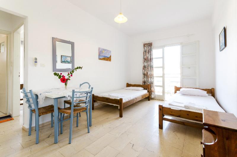 Aris Apartments Malia  Ngoại thất bức ảnh