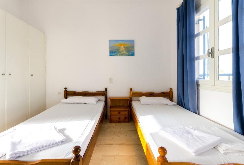 Aris Apartments Malia  Ngoại thất bức ảnh